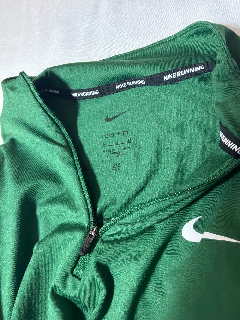 Nike Women’s Running Green 1/4 Zip Long Sleeve Athletic Pullover sz M - Picture 5 of 7